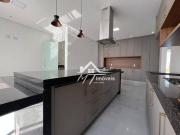 Casa com 3 dormitórios à venda, 170 m² por R$...