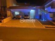 Casa com 3 dormitórios à venda, 170 m² por R$...