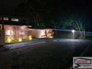 Casa com 3 dormitórios à venda, 170 m² por R$...