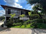 Casa com 3 dormitórios à venda, 171 m² por R$... Casa com 3 dormitórios à venda, 171 m² por R$...