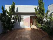 Casa com 3 dormitórios à venda, 171 m² por R$ 390.000,00...