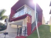 Casa com 3 dormitórios à venda, 174 m² por R$...