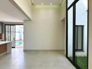 Casa com 3 dormitórios à venda, 175 m² por R$...