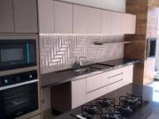 Casa com 3 dormitórios à venda, 177 m² por R$ 1.290.000...