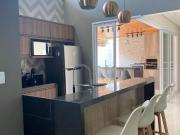 Casa com 3 dormitórios à venda, 178 m² por R$...