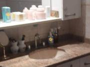 Casa com 3 dormitórios à venda, 180 m² por R$...