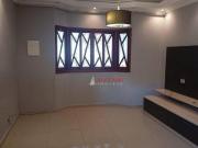 Casa com 3 dormitórios à venda, 180 m² por R$...