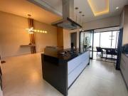 Casa com 3 dormitórios à venda, 180 m² por R$...