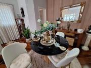 Casa com 3 dormitórios à venda, 180 m² por R$...