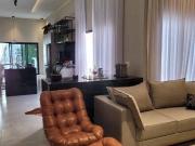 Casa com 3 dormitórios à venda, 180 m² por R$...