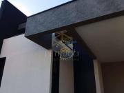Casa com 3 dormitórios à venda, 180 m² por R$...