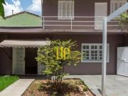 Casa com 3 dormitórios à venda, 180 m² por R$...