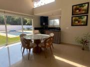 Casa com 3 dormitórios à venda, 180 m² por R$ 600.000,00...