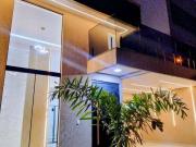 Casa com 3 dormitórios à venda, 180 m² por R$ 730.000...