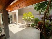 Casa com 3 dormitórios à venda, 180 m² por R$ 922.200...