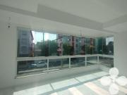 Casa com 3 dormitórios à venda, 181 m² por R$...