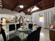 Casa com 3 dormitórios à venda, 182 m² por R$ 650.000,00...