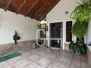 Casa com 3 dormitórios à venda, 183 m² por R$ 650.000,00...