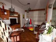 Casa com 3 dormitórios à venda, 184 m² por R$...