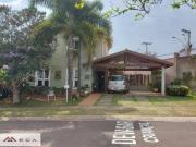 Casa com 3 dormitórios à venda, 185 m² por R$...