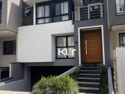 Casa com 3 dormitórios à venda, 189 m² por R$...