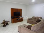 Casa com 3 dormitórios à venda, 189 m² por R$ 640.000,00...