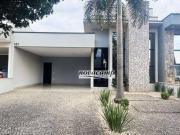 Casa com 3 dormitórios à venda, 190 m² por R$...