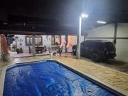 Casa com 3 dormitórios à venda, 190m² por R$650.000...