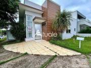 Casa com 3 dormitórios à venda, 194 m² por R$...