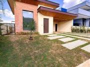 Casa com 3 dormitórios à venda, 194 m² por R$...
