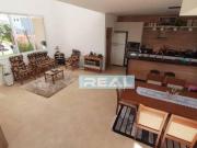 Casa com 3 dormitórios à venda, 195 m² por R$...