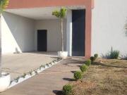 Casa com 3 dormitórios à venda, 198 m² por R$...