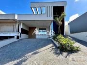 Casa com 3 dormitórios à venda, 198 m² por R$...