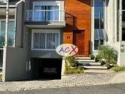 Casa com 3 dormitórios à venda, 200 m² por R$...