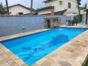Casa com 3 dormitórios à venda, 200 m² por R$...