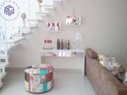 Casa com 3 dormitórios à venda, 200 m² por R$...