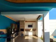 Casa com 3 dormitórios à venda, 200 m² por R$...