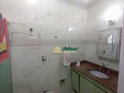 Casa com 3 dormitórios à venda, 200 m² por R$...