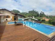 Casa com 3 dormitórios à venda, 200 m² por R$...
