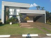 Casa com 3 dormitórios à venda, 200 m² por R$...