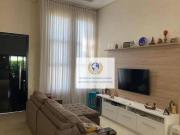 Casa com 3 dormitórios à venda, 200 m² por R$...