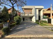 Casa com 3 dormitórios à venda, 200 m² por R$...