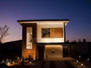 Casa com 3 dormitórios à venda, 200 m² por R$...