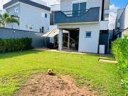 Casa com 3 dormitórios à venda, 200 m² por R$...