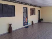 Casa com 3 dormitórios à venda, 200 m² por R$ 580.000,00...