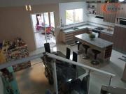 Casa com 3 dormitórios à venda, 200 m² por R$ 710.000,00...