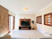 Casa com 3 dormitórios à venda, 201 m² por R$ 890.000,00...