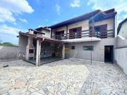 Casa com 3 dormitórios à venda, 202 m² por R$...