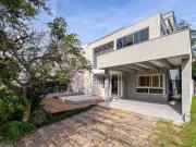 Casa com 3 dormitórios à venda, 203 m² por R$...