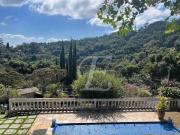 Casa com 3 dormitórios à venda, 207 m² por R$...